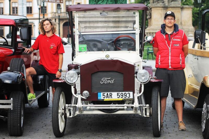 Prague: 1-Hour Vintage Car Tour - Unique Experience in Old-Timer Vehicles