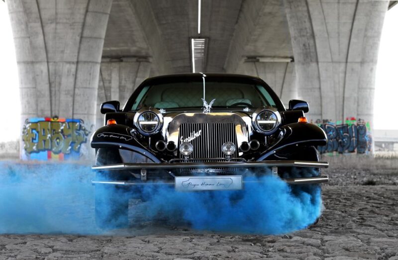 Prague: 1-Hour Vintage Limousine Rental - Highly Stylish and Comfortable Vintage Limousine Interior