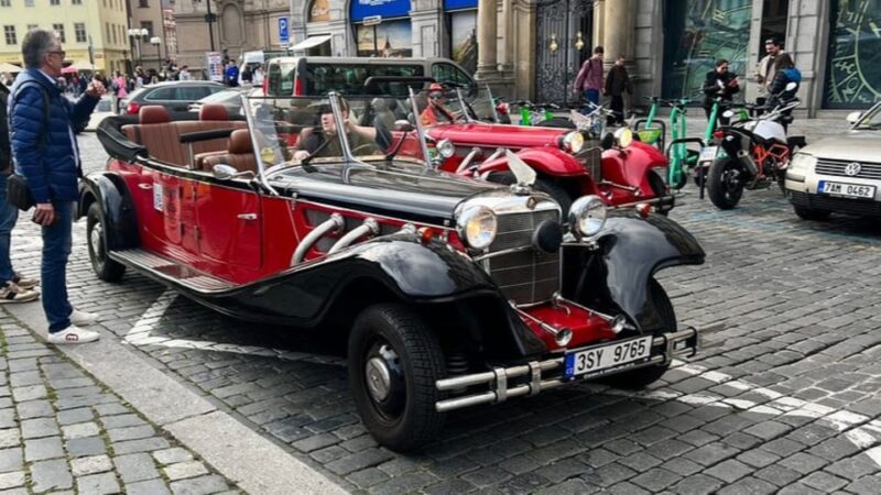 Prague: 120min Private Tour in Vintage Car, up to 6people! - The Iconic Charles Bridge and Lesser-Known Gems