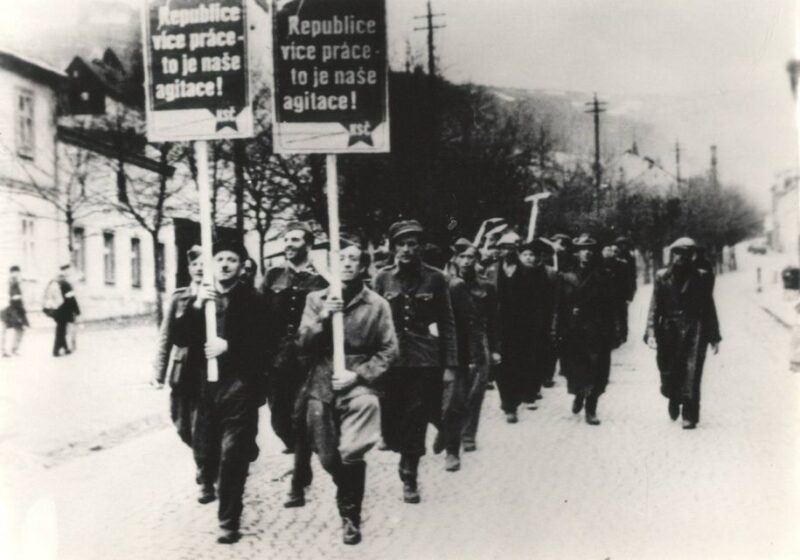 Prague: 2-Hour Back to Communism Walking Tour - Discover Prague’s Cold War Past on a 2-Hour Back to Communism Walking Tour