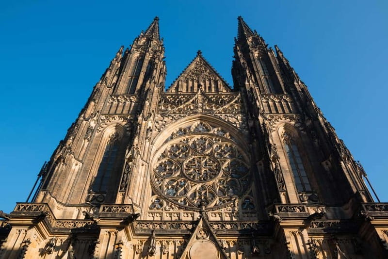 Prague: 3-Hour Guided City Tour - Exploring Prague Castle and the Royal Gardens (Extended Tour)