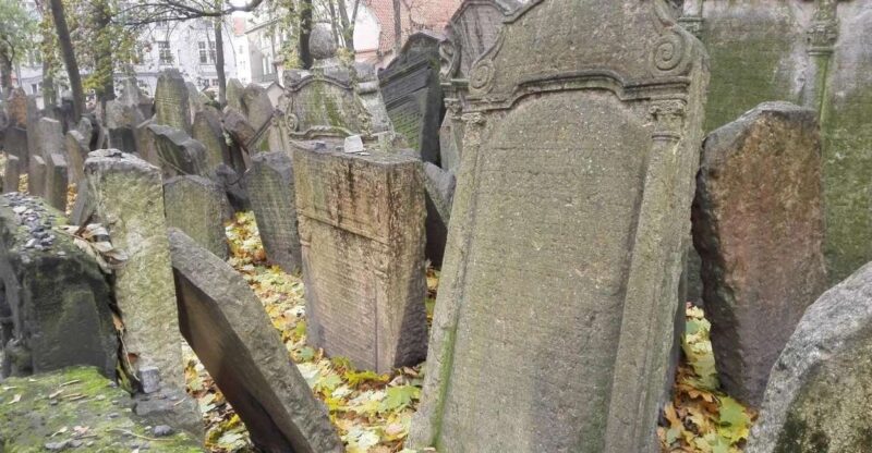 Prague: 3-Hour Private Jewish Quarter Tour - Exploring the Prague Jewish Quarter with a Private Guide