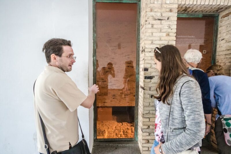 Prague: 3-Hour Walking Tour of Old Town & Prague Castle - Ascending to Prague Castle by Tram