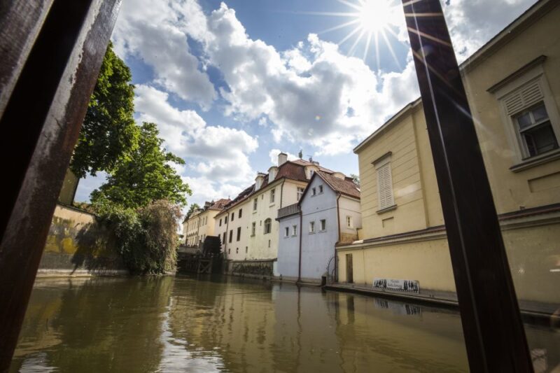 Prague: 3Hour Castle Grounds Walking Tour and River Cruise - Practical Details and Accessibility