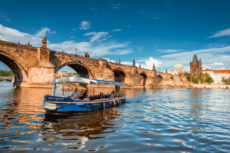 Prague: 45-Minute Sightseeing Cruise to Devil's Channel - Intimate and Informative Guides Lead the Way