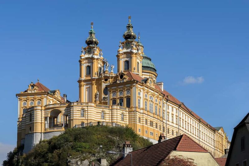 Prague: 5-Day Private Tour to Budapest via eský Krumlov - Comfort and Flexibility Throughout the Tour