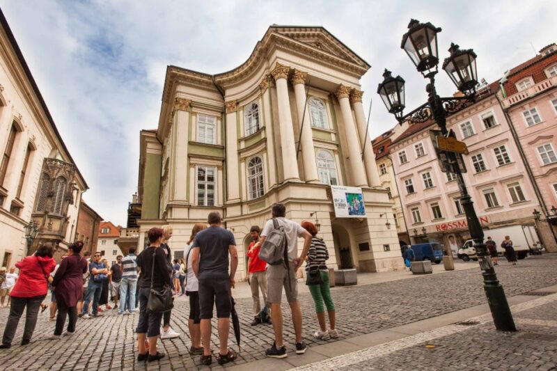 Prague: 6-Hour City Tour including Cruise and Lunch - Walking Across Charles Bridge into Mala Strana
