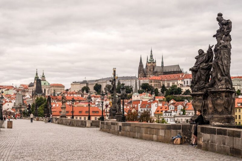 Prague: 6-Hour Tour with River Boat Cruise and Lunch - Scenic Boat Cruise on the Vltava River