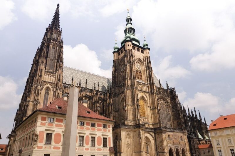 Prague: 6-Hour Tour with River Boat Cruise and Lunch - Practical Details and Logistics