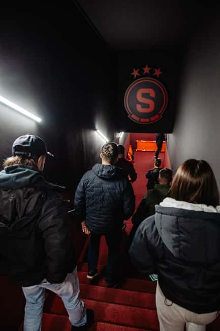 Prague: AC Sparta Praha Stadium Tour - The Role of Guides and Their Knowledge