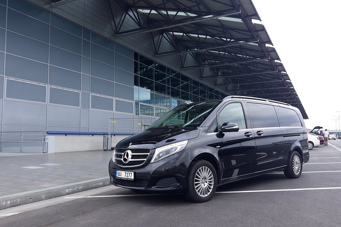 Prague Airport Private Departure Transfer - Vehicles and Luggage Accommodation