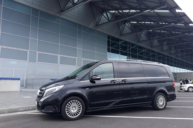 Prague Airport Private Departure Transfer - Review Highlights: Consistent Praise for Punctuality and Drivers