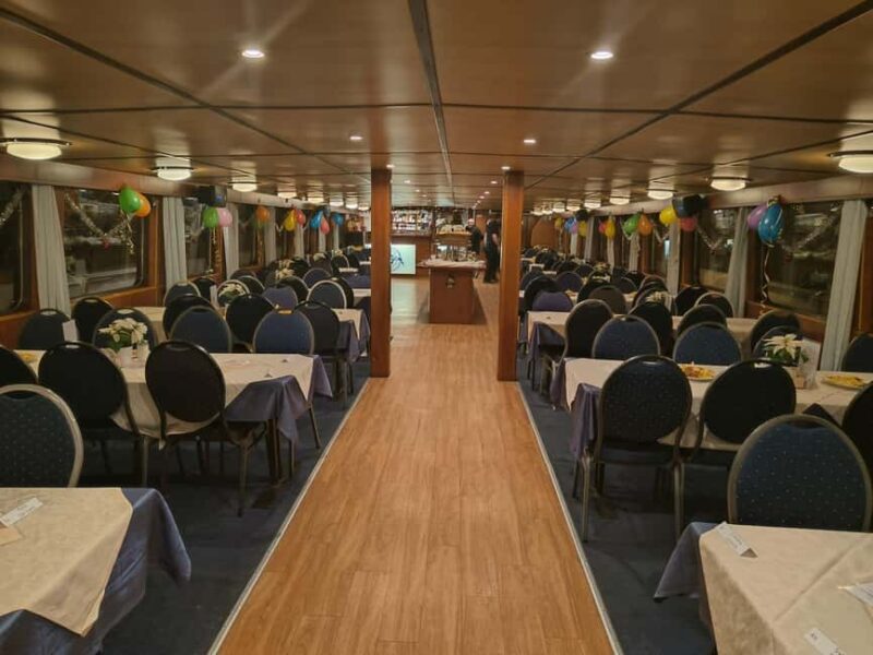 Prague: All Inclusive NewYear'sEve Cruise with Dinner&Drinks - The Buffet Dinner and Czech Food Highlights