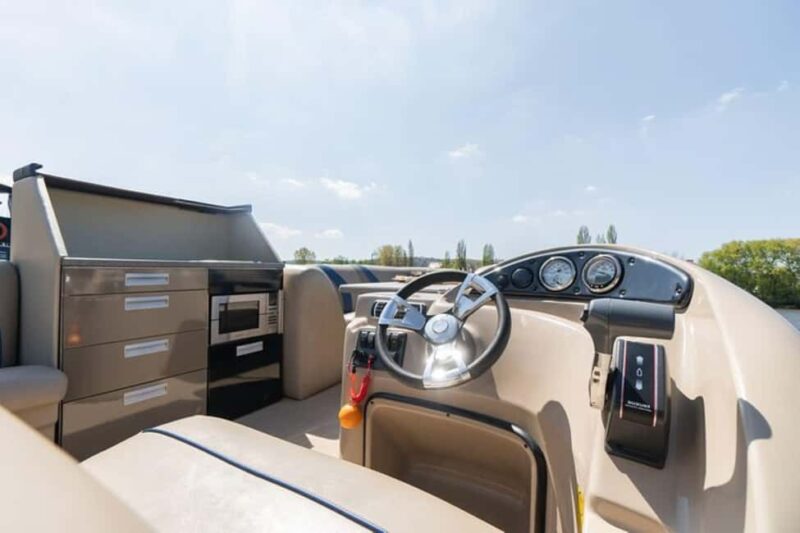 Prague: All-You-Can-Drink VIP Pontoon Boat Experience - Booking, flexibility, and cancellation details