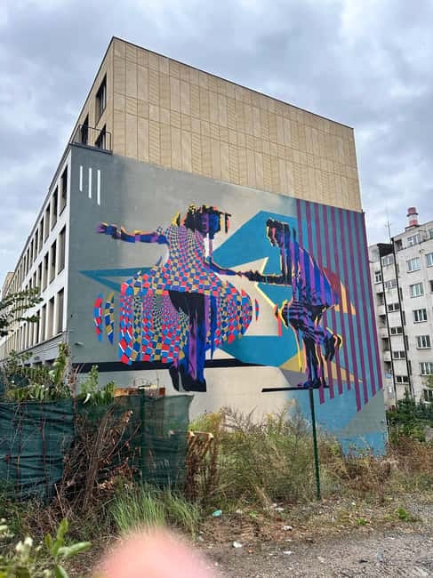 Prague: Alternative Prague Walking Tour - Exploring a Graffiti-Laden Skatepark and Its Art Installations