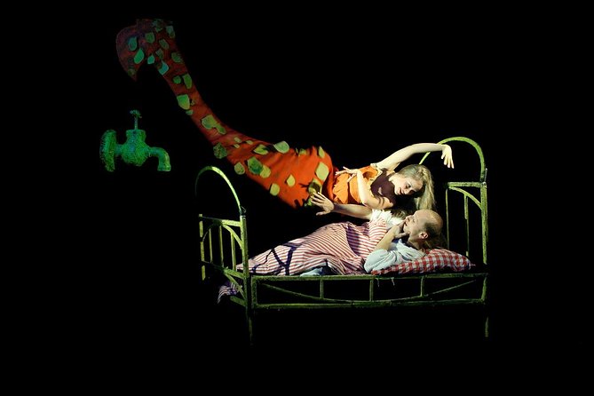 Prague 'Antologia' Black Light Show by Black Light Theatre Srnec - The Role of Timing and Showtimes in Planning Your Visit