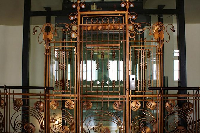 Prague Art Nouveau and Cubism Walking Tour - The Experience of a Small Group Guided Tour