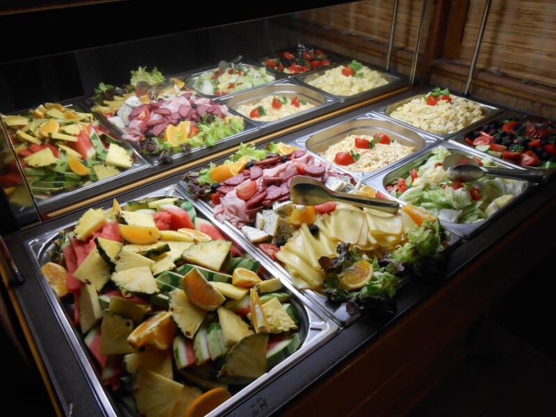 Prague At Dusk: 1-Hour Historic Boat Tour with Commentary - Comparing This Tour to Similar Cruises