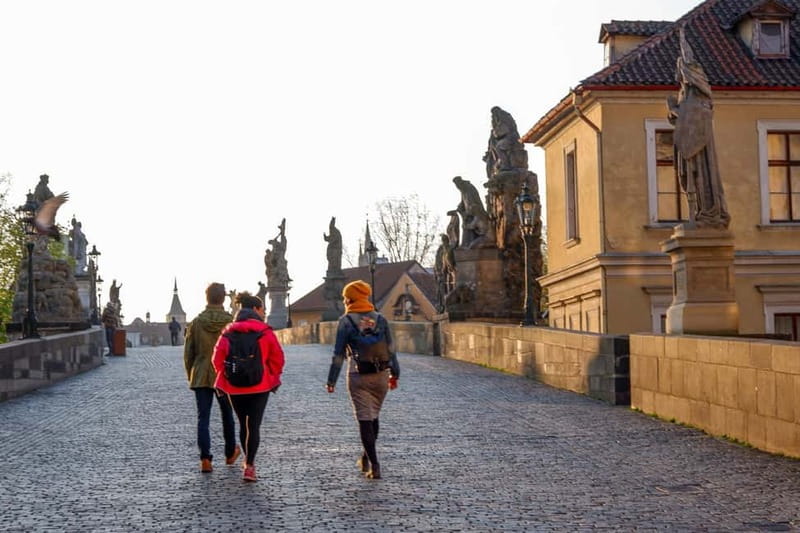 Prague: Before the Crowd Sunrise Tour & Breakfast - Discover Prague at Dawn Before the Crowds