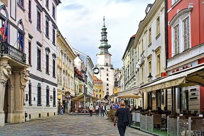 Prague-Budapest One-Way Sightseeing Day Tour - The Value of This Tour for Visitors