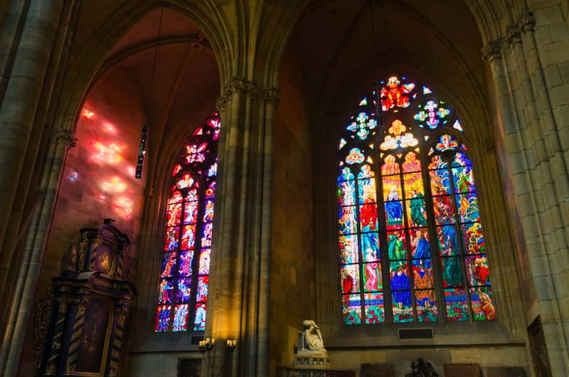 Prague Castle: 1-Hour Introduction Tour with Entry Ticket - Suitability and Recommendations