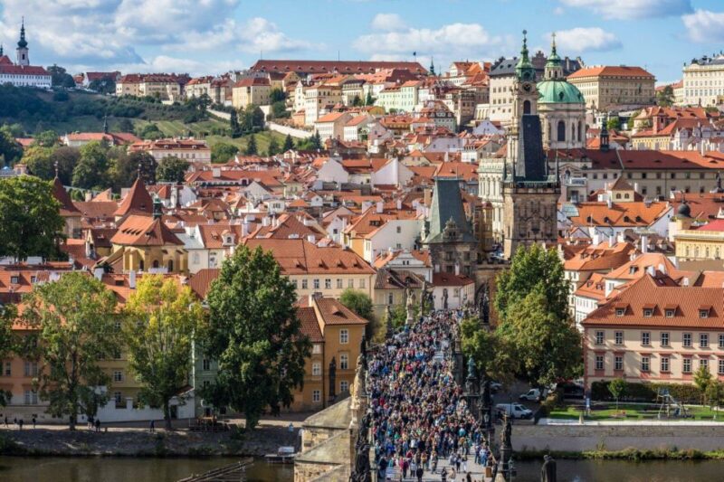 Prague: Castle and Lesser Town Walking Tour with Local Guide - Kampa Island and Devil’s Canal: Hidden Gems in Prague