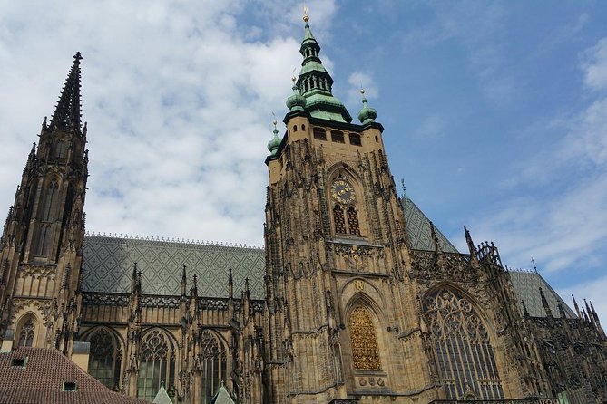 Prague Castle and Lobkowicz Palace entrance tickets - Logistics: Ticket Pickup and Practicalities