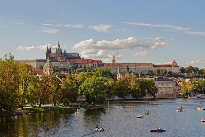 Prague Castle and Lobkowicz Palace entrance tickets - Exploring Prague Castle’s Architectural Marvels