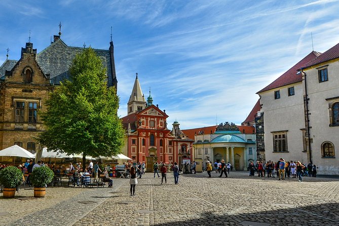Prague Castle and Lobkowicz Palace entrance tickets - The Experience of Visiting Golden Lane