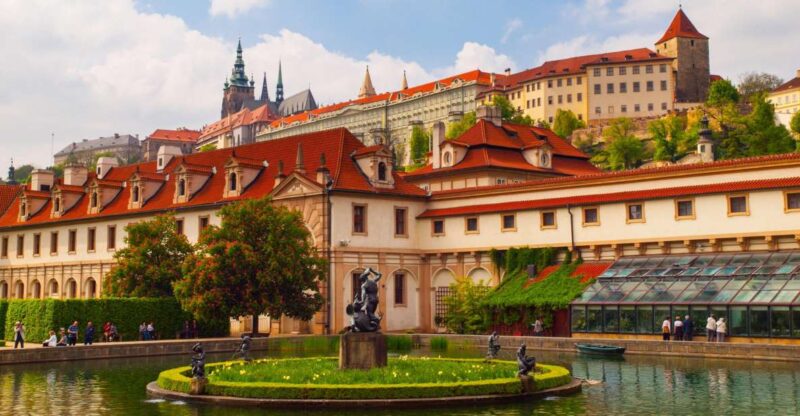 Prague Castle & Castle District: 2-Hour Guided Tour - Parking and Meeting Details
