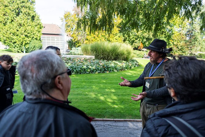 Prague: Castle Entry Ticket with Guide and River Cruise - Starting at the Heart of Old Town in Prague
