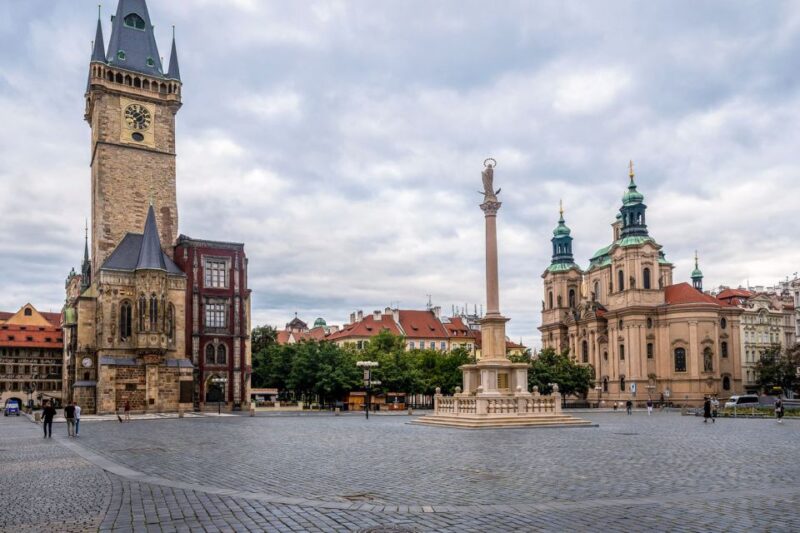 Prague: Castle, National Museum & Town Hall Tickets & Audio - Central Prague Location for Ticket Pickup and Start