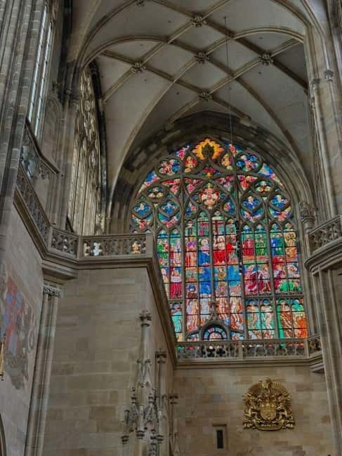 Prague Castle Ticket & Audioguide with Pick-up in GPG Office - Key Points