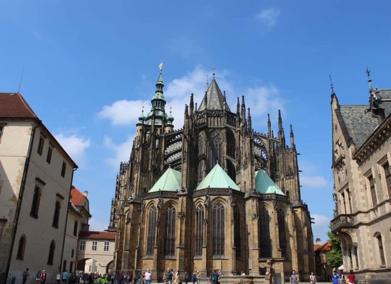 Prague: Central Gallery Ticket & Digital City Tour - Using Your Smartphone for the Digital City Tour