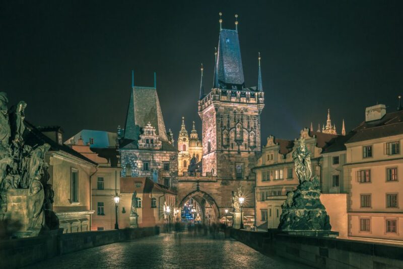 Prague: Christmas Market Magic Walking Tour with a Local - Key Points