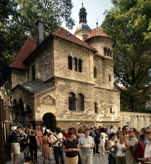 Prague City Pass 30-Day Ticket - Limitations: Ticket Collection and Value Perception