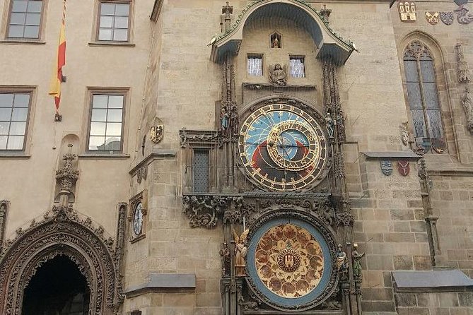 Prague City Sightseeing Tour - Review Insights: What Works Well and What Doesn’t