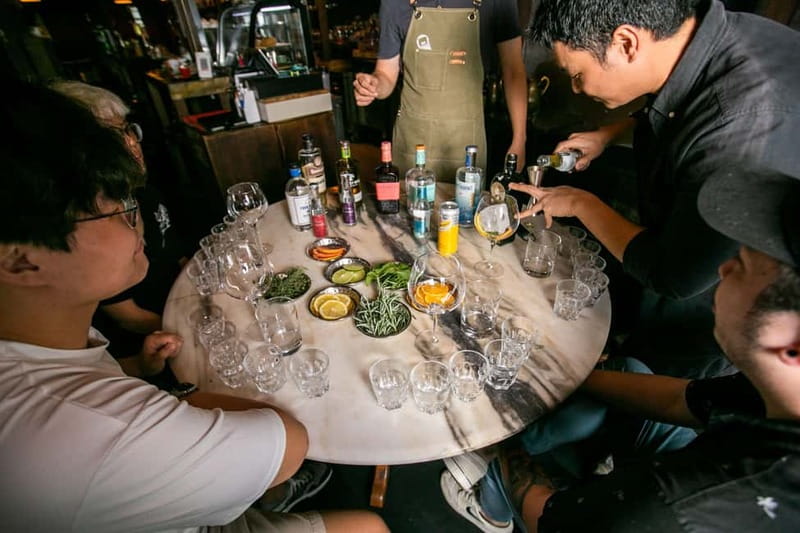 Prague: Cocktail-Making Workshop with Mixologist - The Unique, Science-Based Cocktail Methodology