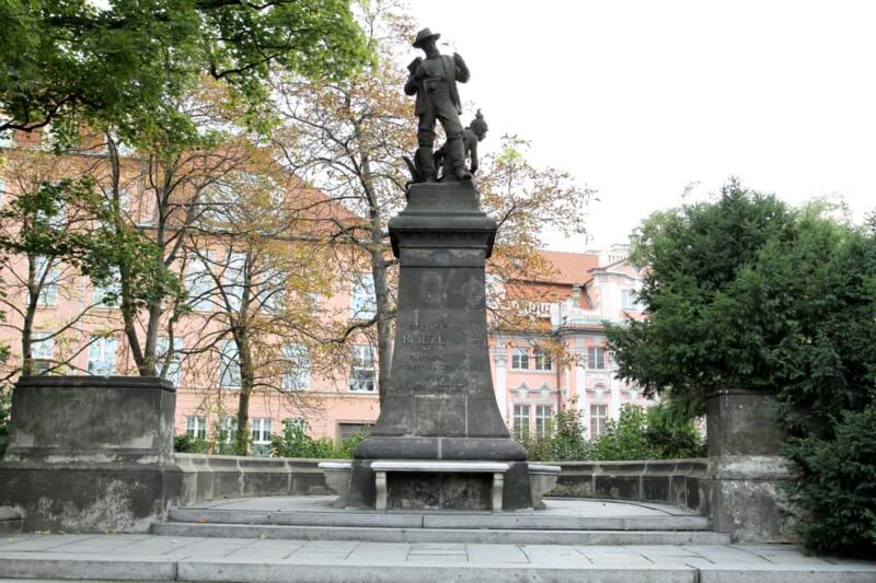 Prague: Colonialism Legacy Walking Tour - Starting at the Klementinum: A Historic Beginning