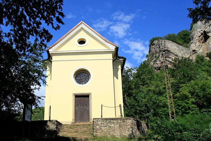 Prague: Czech Village Walking Tour with Guide - The Tours Cultural and Natural Highlights