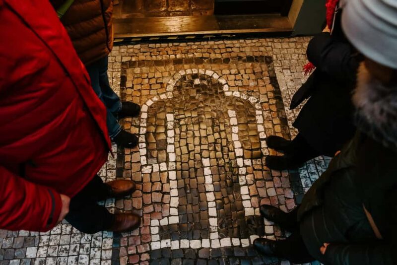 Prague: Dan Brown's "The Secret of Secrets" Walking Tour - The Vibrant Heart of Old Town Square