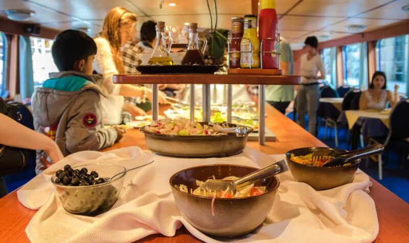 Prague: Dinner Cruise with Hotel Pickup and Drop-off - Enjoy a Scenic Dinner Cruise with Convenient Hotel Pickup in Prague