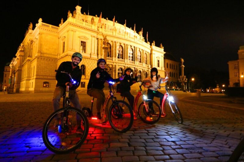 Prague: E-Bike/E-Scooter Viewpoint Tour - Guides and Multilingual Support