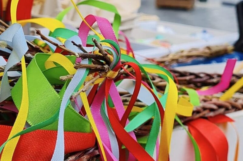 Prague: Easter Markets Tour with Czech Traditions & Snacks - Learning about Czech Easter Customs from a Local Guide