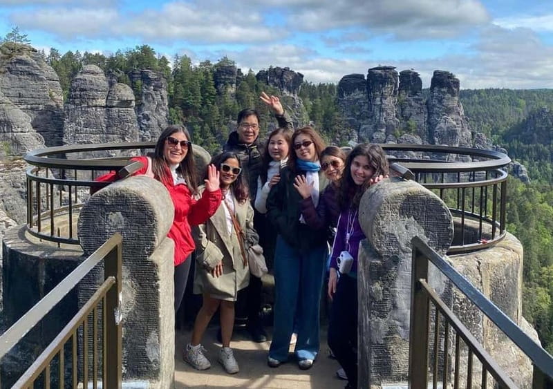 Prague: Escape the City - Bohemian & Saxon Switzerland Trip - Lunch at a Scenic Local Restaurant