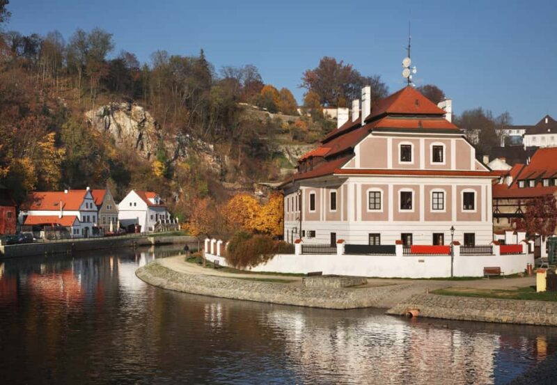 Prague: eský Krumlov & eské Budjovice Photo Day Trip - What to Expect During the Guided Photo Walks