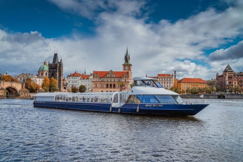 Prague: Evening Vltava River Eco Cruise with Prosecco - Key Points