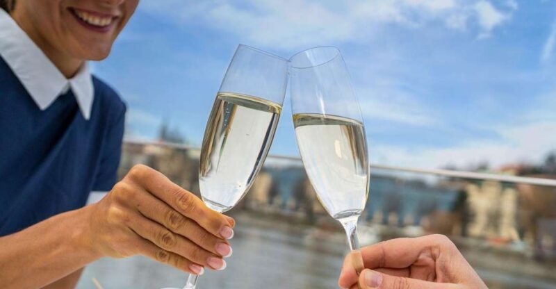 Prague: Evening Vltava River Eco Cruise with Prosecco - Additional Tips for Booking and Enjoying the Cruise