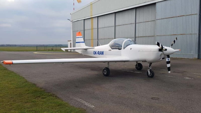 Prague: Ex-Military Trainer Flight Experience - Key Points