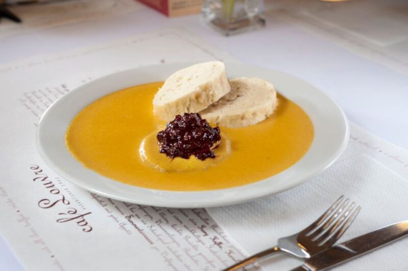 Prague: Food and Beer Guided Walking Tour with Tastings - Sampling Czech Craft Beers in an Unforgettable Setting